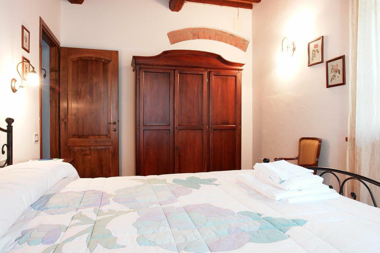 Pie Di Costa Apartment Montaione Luaran gambar