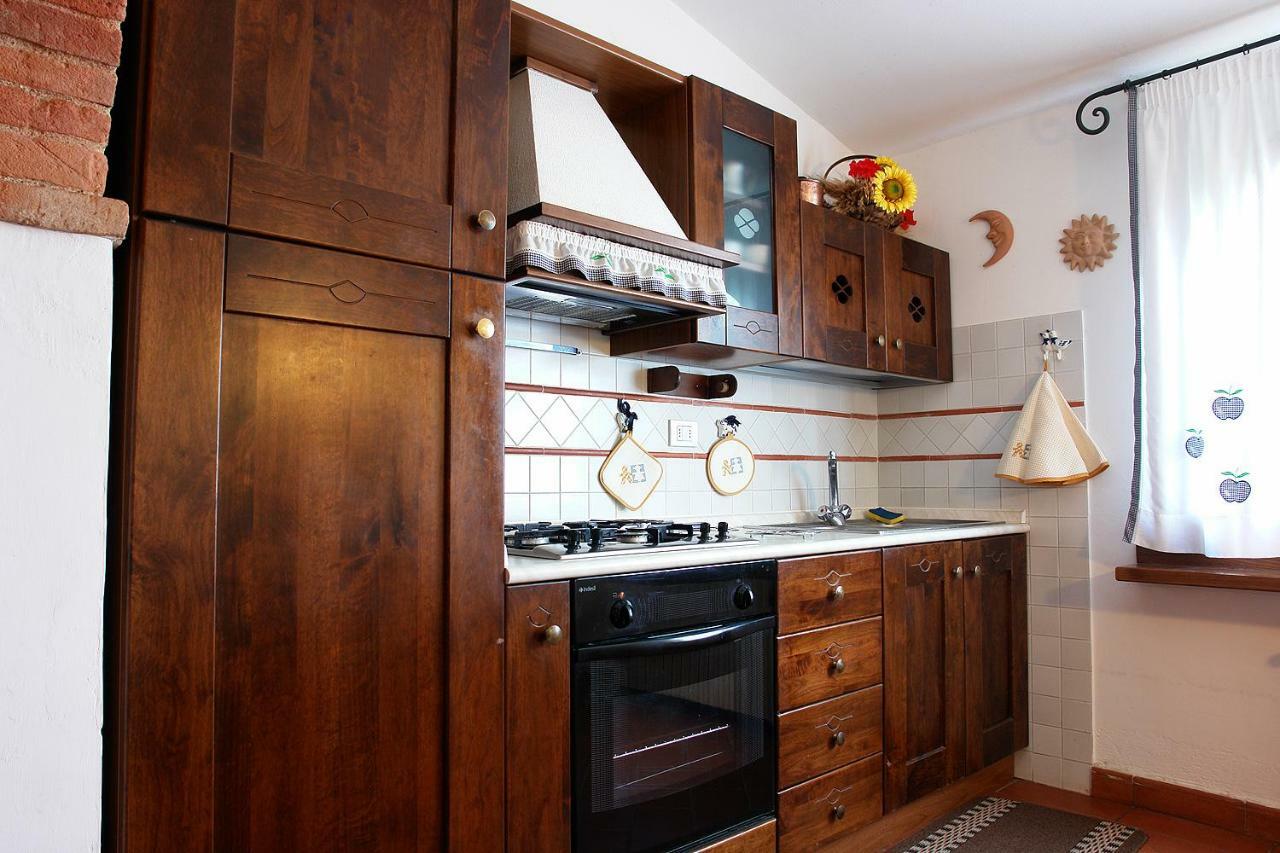 Pie Di Costa Apartment Montaione Luaran gambar