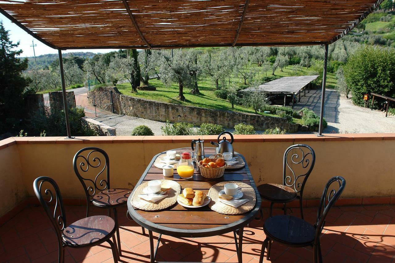 Pie Di Costa Apartment Montaione Luaran gambar