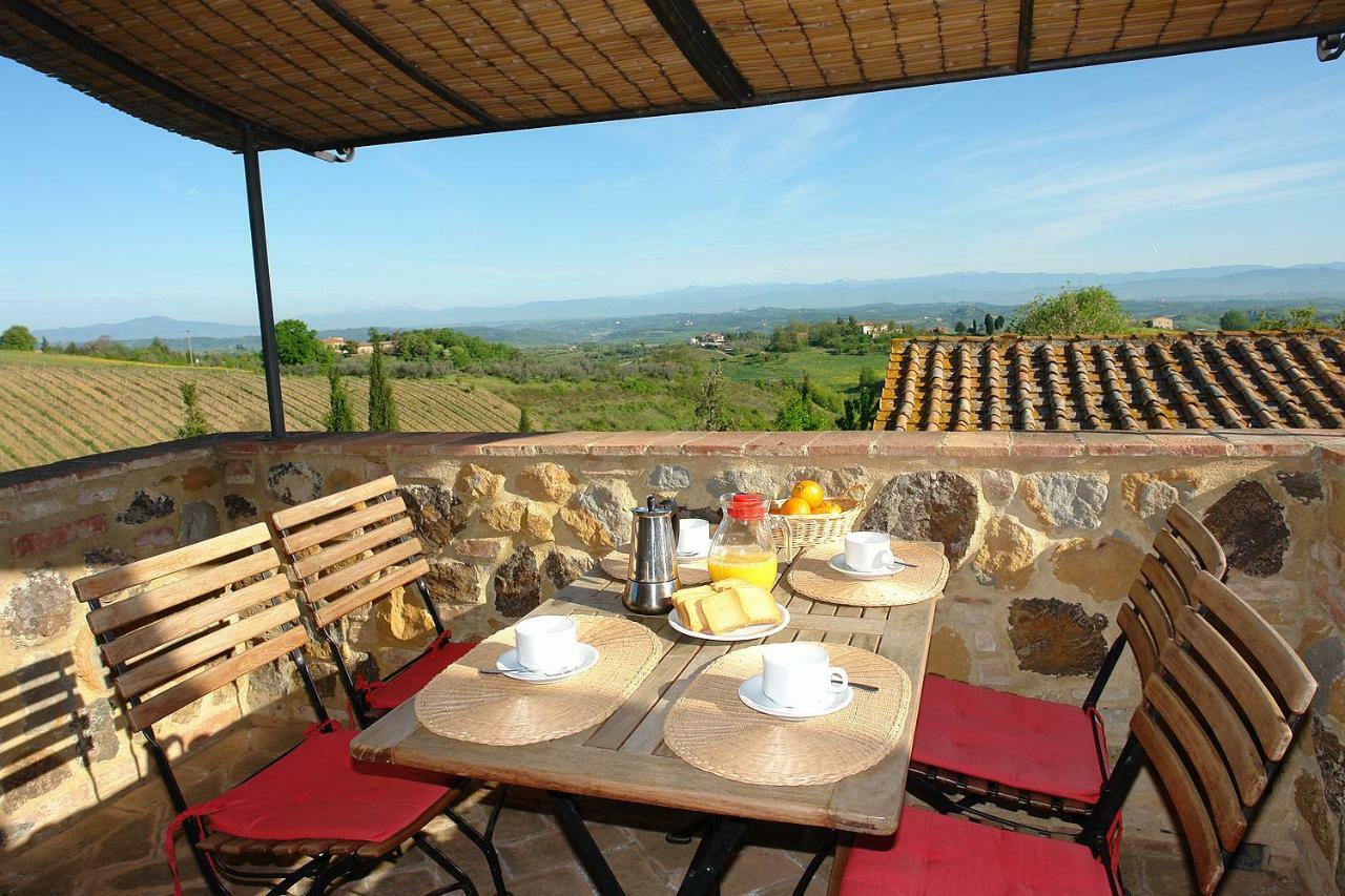 Pie Di Costa Apartment Montaione Luaran gambar
