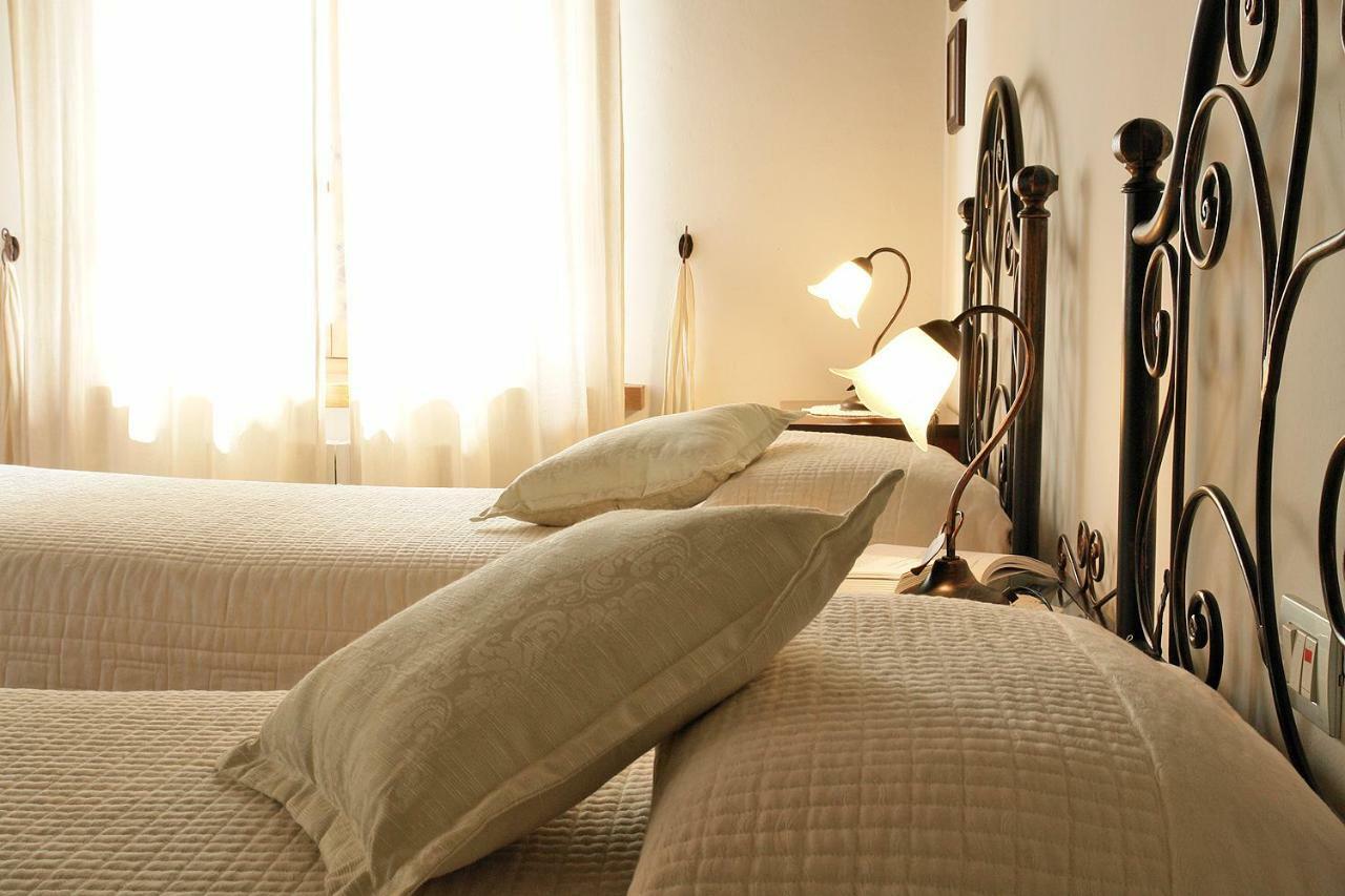 Pie Di Costa Apartment Montaione Luaran gambar